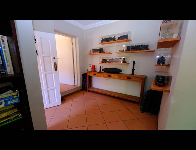 4 BEDROOM HOUSE FOR SALE IN KENSINGTON B
